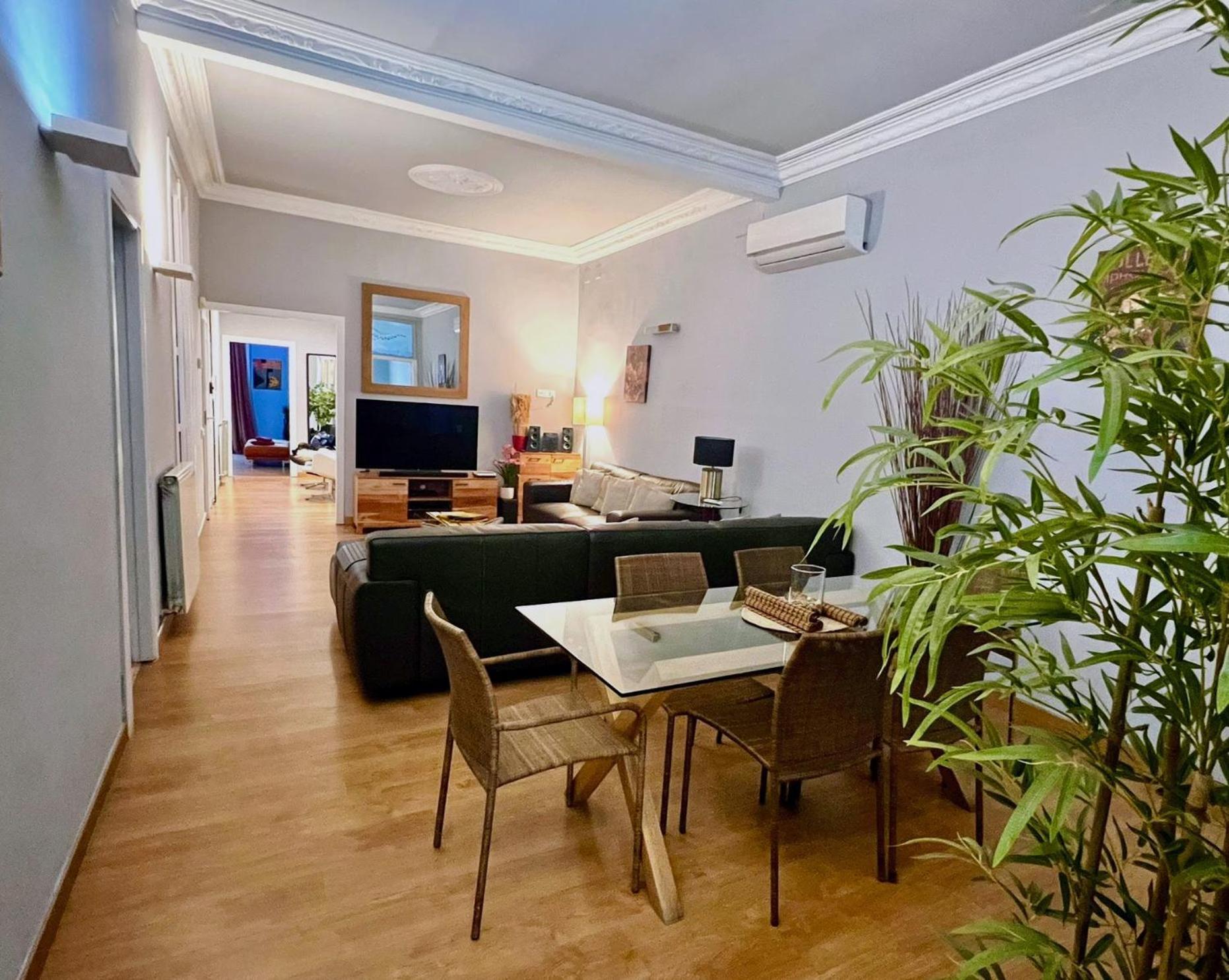Luxury Central Apartment บาร์เซโลนา ภายนอก รูปภาพ